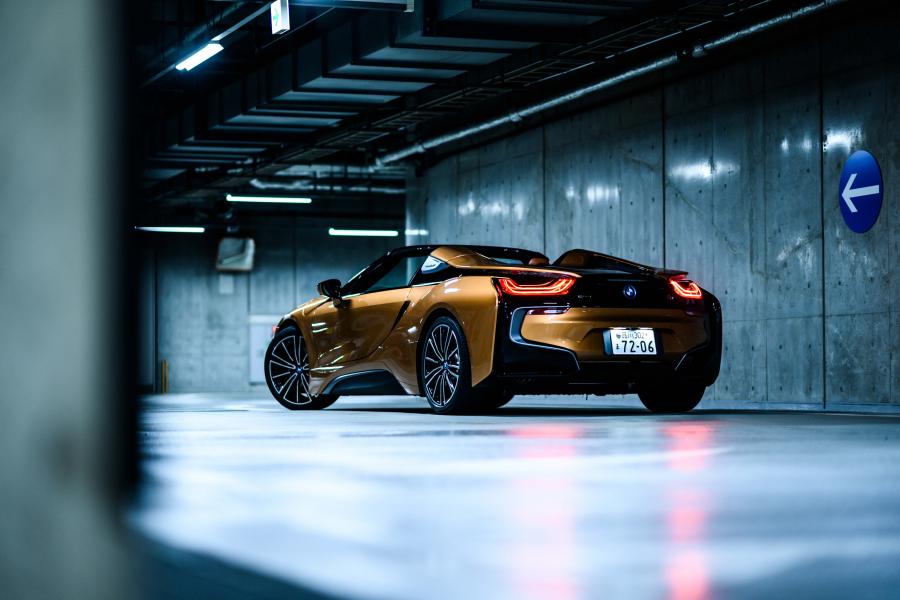  BMW i8 Roadster (I15) 2018 года  (JP) (фото 9 из 16)